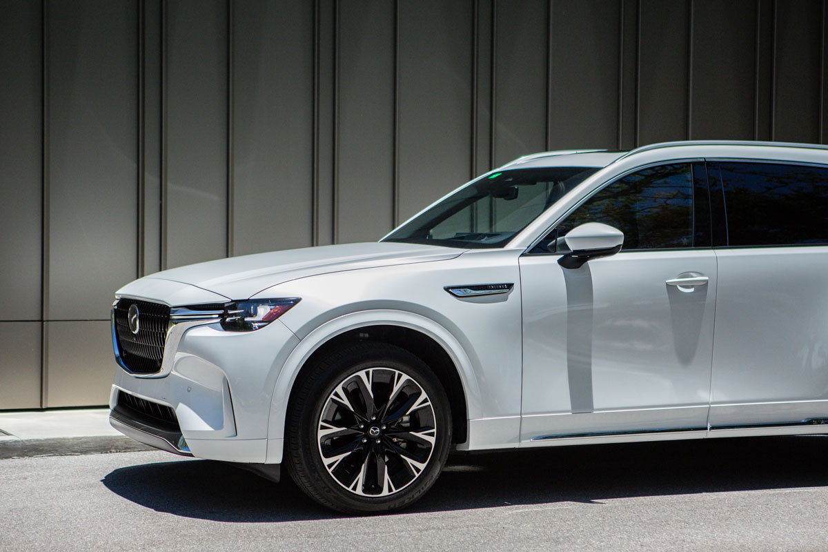 Discover the Outstanding 2024 Mazda CX-90: A Comprehensive Guide