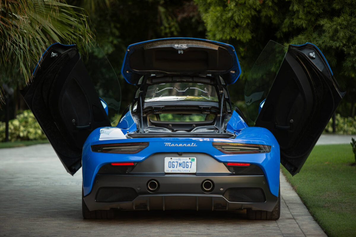 The 2022 Maserati MC20 with its doors up