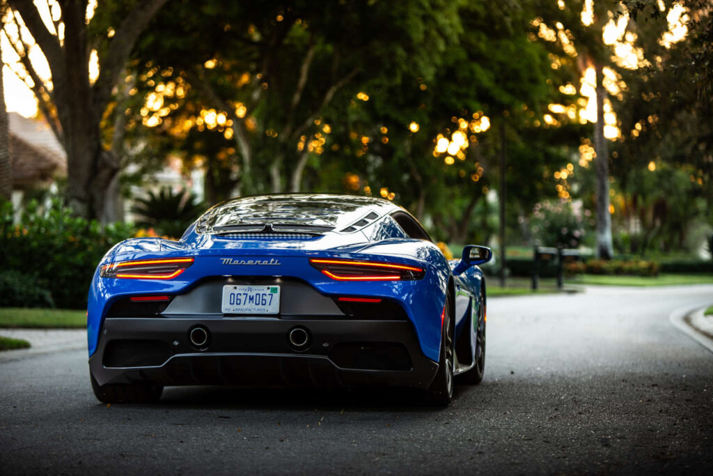 The 2022 Maserati MC20 back end