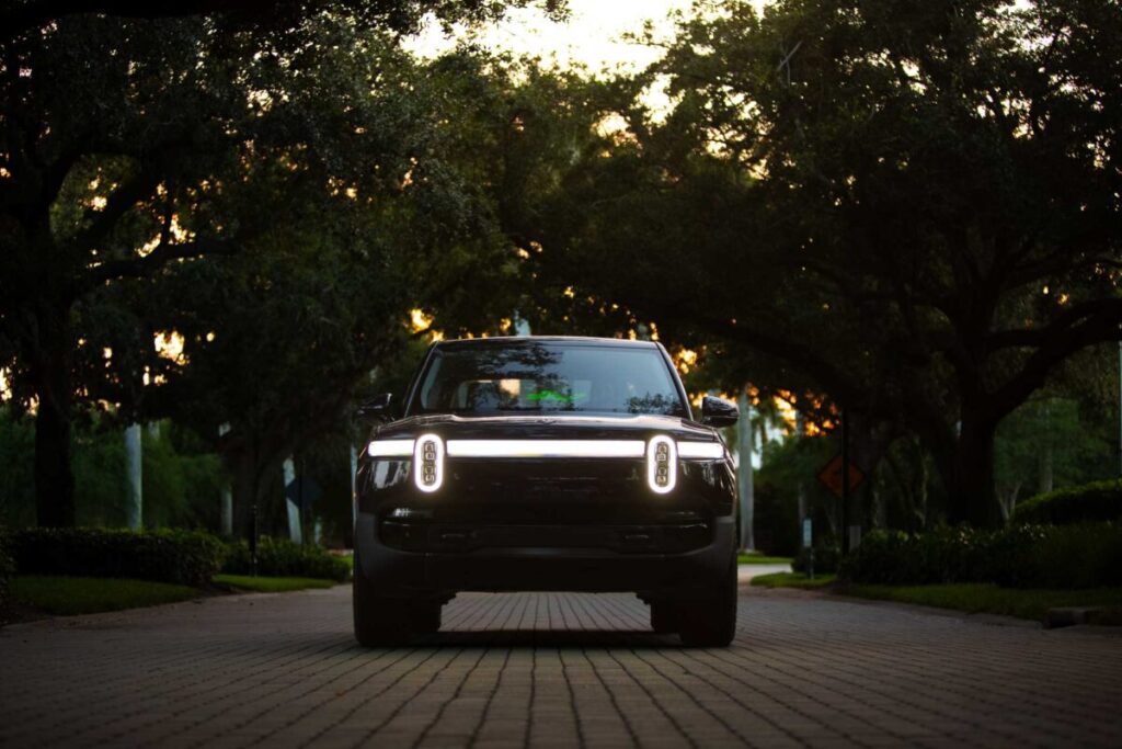 2026 Rivian R1T at dusk