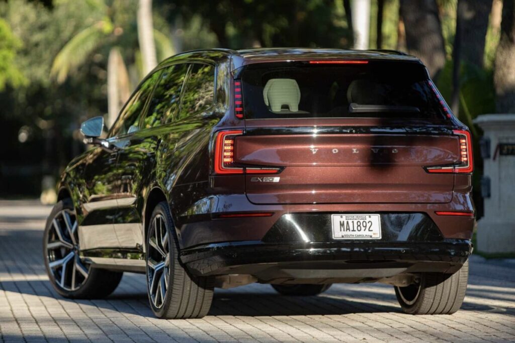 2026 Volvo EX90 Twin Motor Performance Electric Ultra
